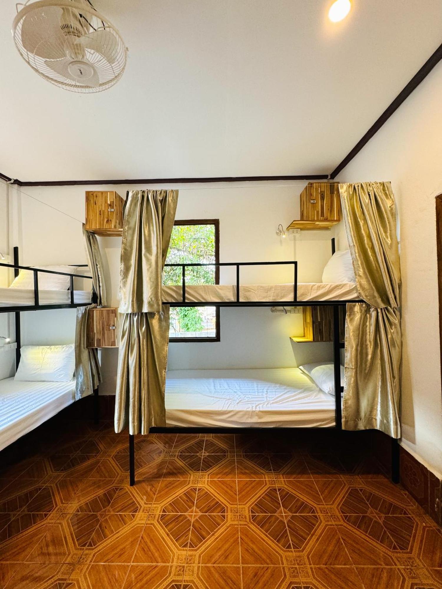 Sabai Sabai Backpackers Hostel Λουάνγκ Πραμπάνγκ Εξωτερικό φωτογραφία