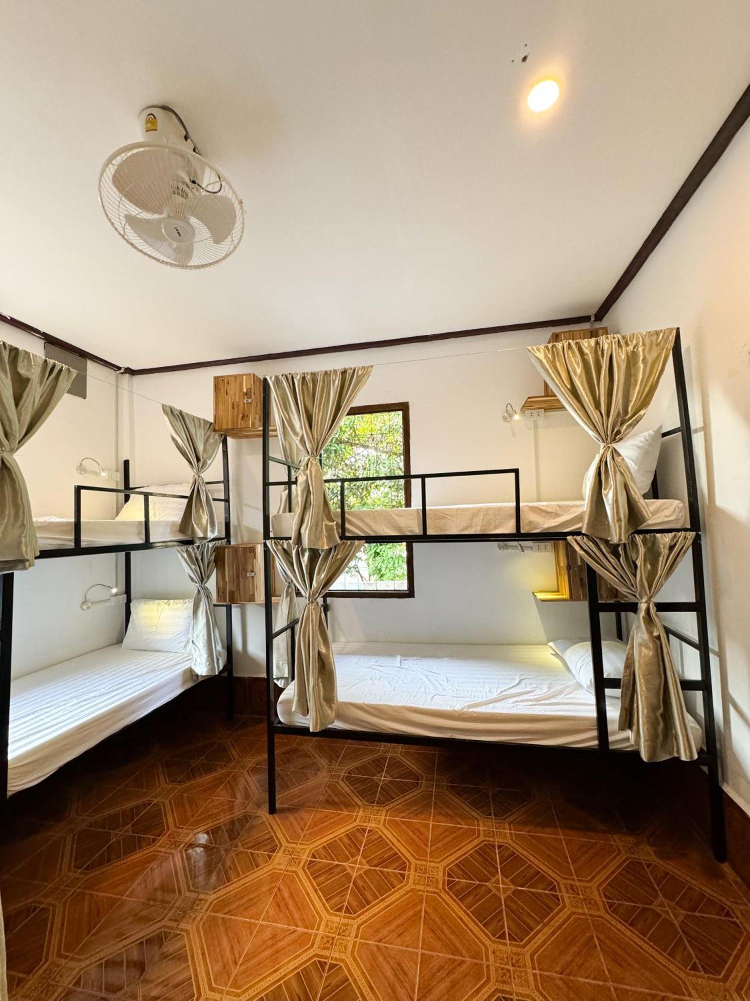 Sabai Sabai Backpackers Hostel Λουάνγκ Πραμπάνγκ Εξωτερικό φωτογραφία