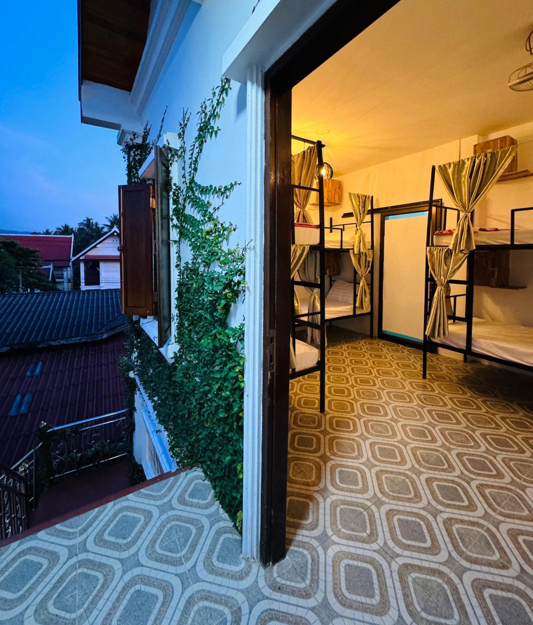 Sabai Sabai Backpackers Hostel Λουάνγκ Πραμπάνγκ Εξωτερικό φωτογραφία